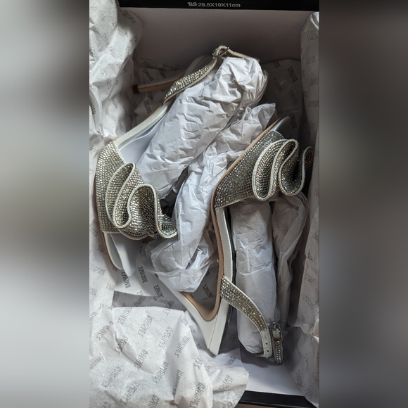 Badgley Mischka shoes - Picture 4 of 9